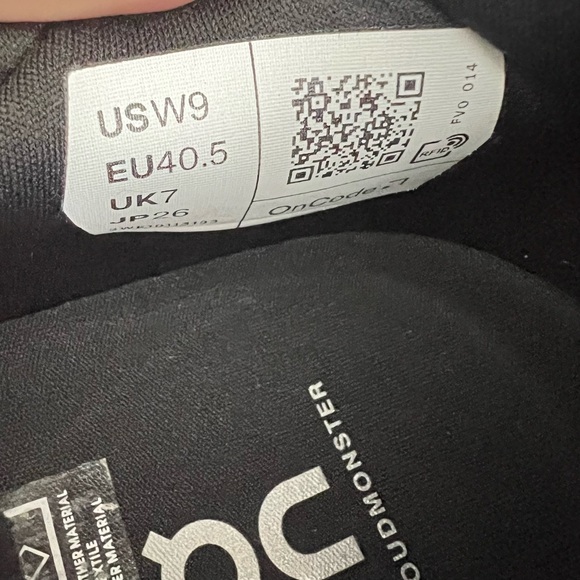 On Women’s Cloudmonster 2 Ivory Red Comfy Lightweight Running Shoes Size 9 - Picture 10 of 10